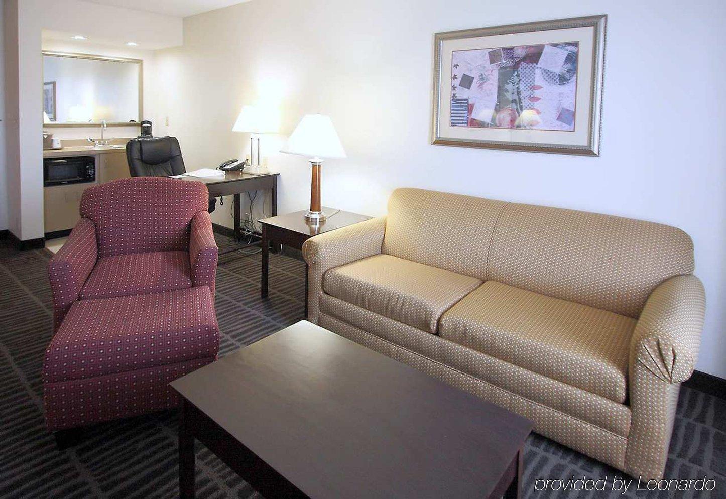 Hampton Inn & Suites Valdosta/Conference Center Номер фото